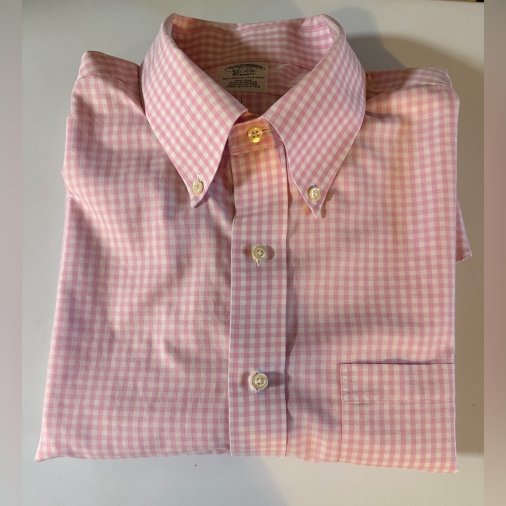 SOLD Brooks Brothers Classic Men’s Button Down Pink & White Gingham Plaid17-35